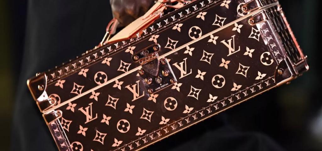 Η ανοδική πορεία της ελληνικής αγοράς ειδών πολυτελείας συμπαρασύρει τα ενοίκια Η ανοδική πορεία της ελληνικής αγοράς ειδών πολυτελείας συμπαρασύρει τα ενοίκια